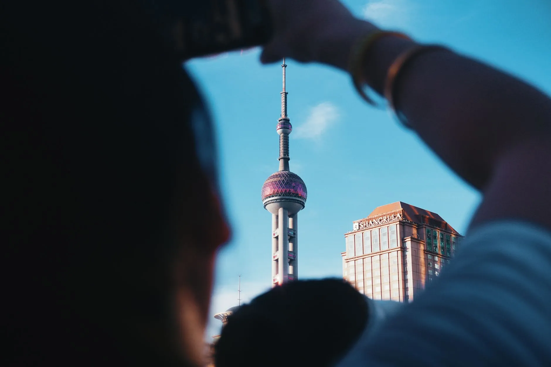 2024年上海企业办公设备采购趋势与智能硬件推荐方案